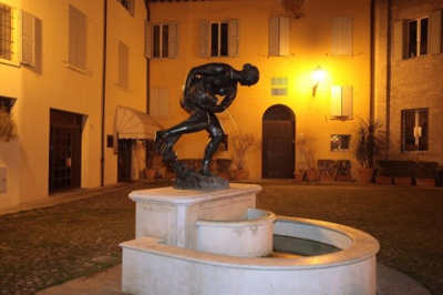 Foto Modena: Fontana di Largo San Giacomo