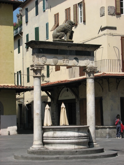 Foto Pistoia: The Lion's Well