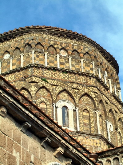 Foto Caserta: Cupola della Cattedrale Romanica (Caserta Vecchia)