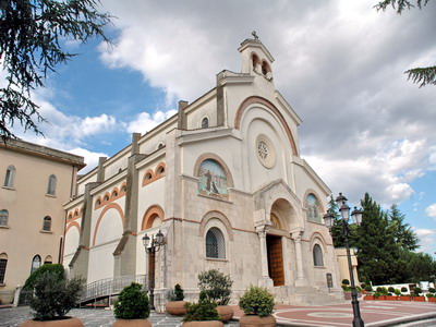 Foto Pietrelcina: Sacred Family Church