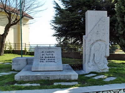Foto San Leucio del Sannio: Monumento ai Caduti