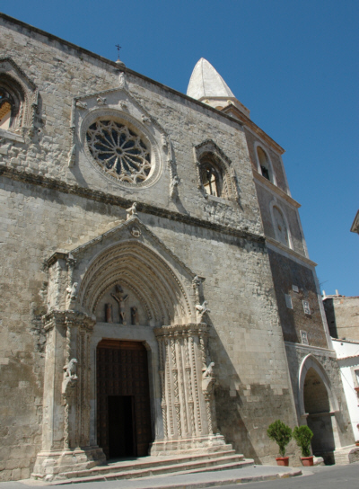 Foto Larino: Cattedrale di San Pardo