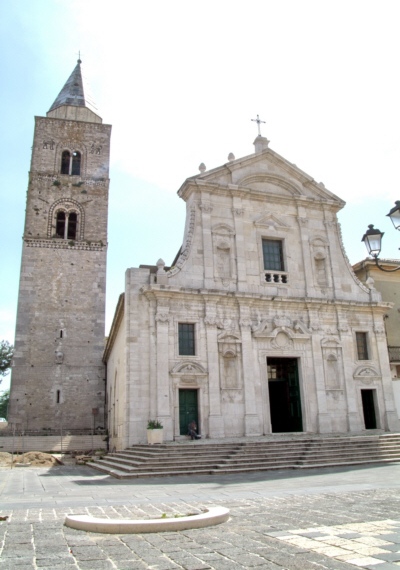 Foto Melfi: St. Mary of Assumption Cathedral