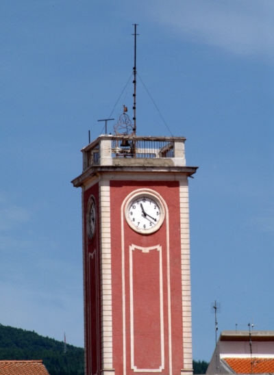 Foto Rionero in Vulture: Clock tower