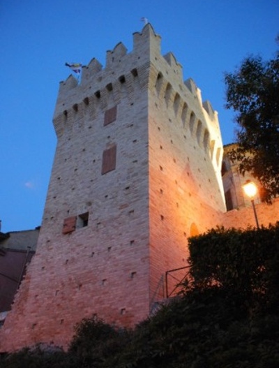 Foto Fermo: Torre della Cinta Muraria