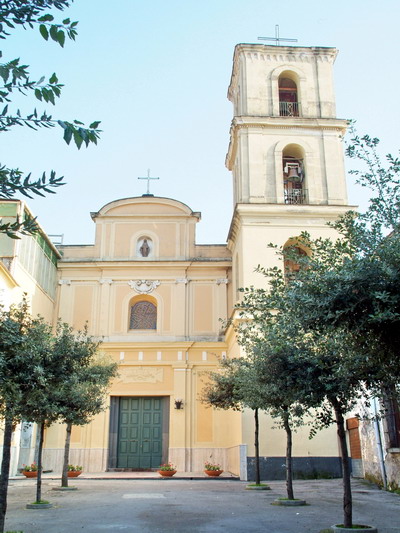 Foto Mariglianella: Chiesa di San Giovanni Evangelista