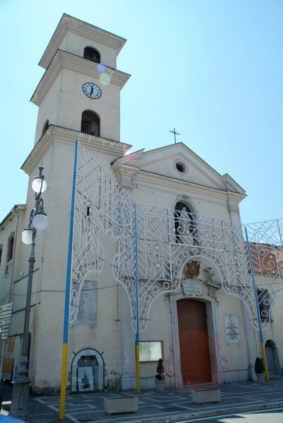 Foto Pratola Serra: Chiesa di Maria SS. Addolorata